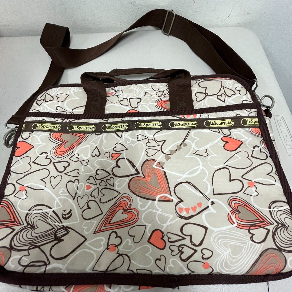 Le Sportsac computer messenger bag 11 x 15 hearts pink brown shoulder strap